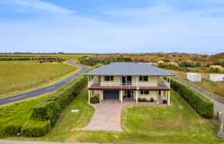 204a Tai Road, Opunake