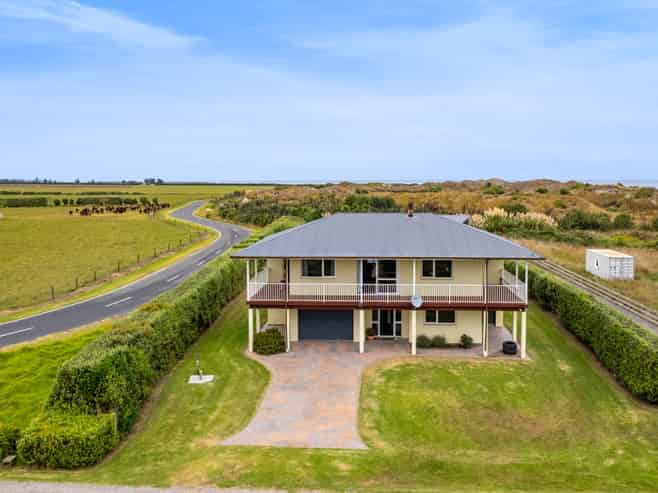 204a Tai Road, Opunake