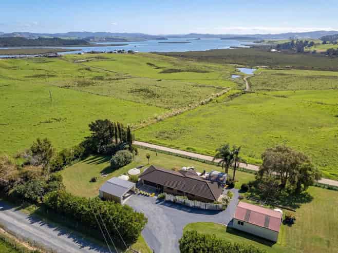 90 Gilbert Road, Mangapai and Surrounds