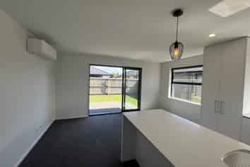 8  Kens Lane, Lincoln