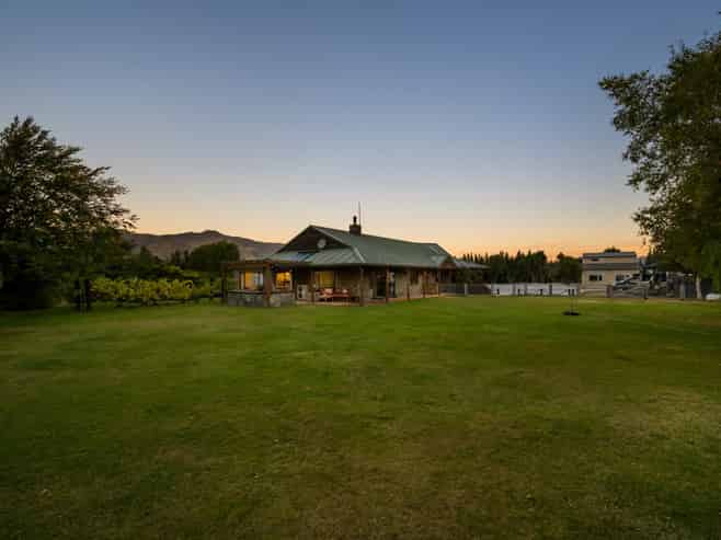 432 Domain Road, Lake Hawea