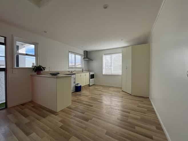 40 Wrantage Street, Westown