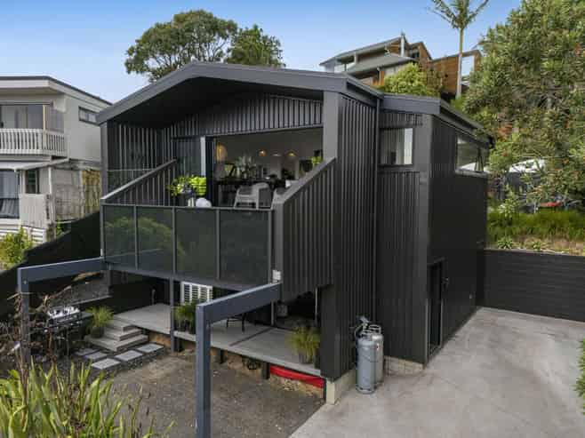 30 Duncansby Road, Stanmore Bay