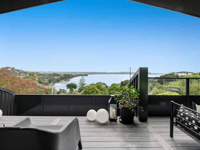 30 Duncansby Road, Stanmore Bay