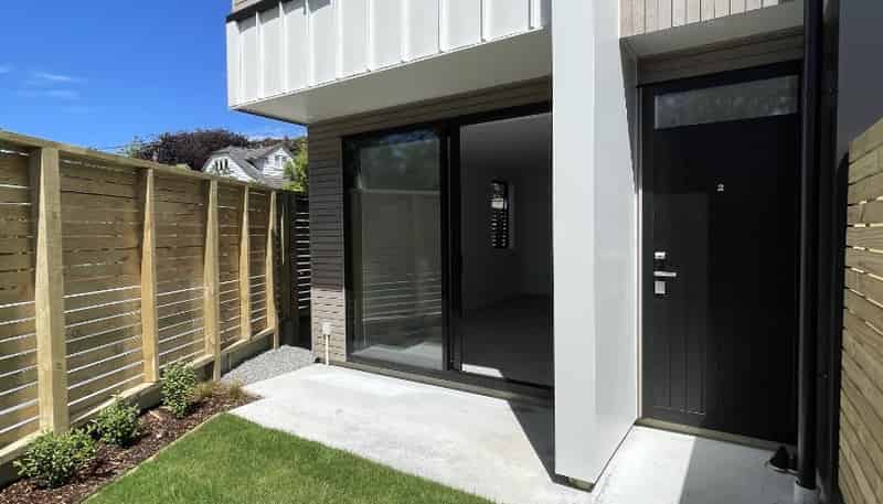 2/13 Fancourt Street, Karori