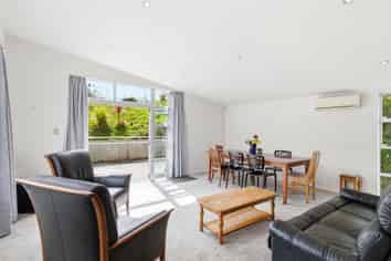 9 Rhine Street, ISLAND BAY