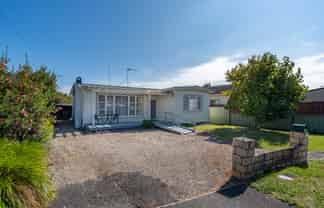 80 Tawa Street, Melville