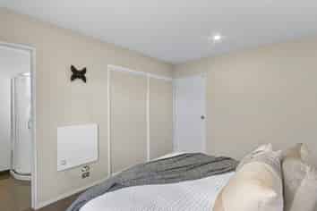 16A Truman Road, BRYNDWR