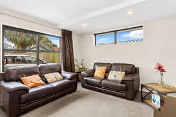 16A Truman Road, BRYNDWR