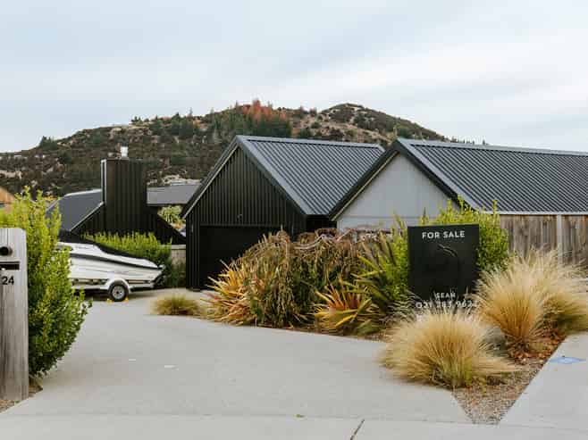 24 Robrosa Street, Wanaka