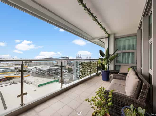1004/30 Beach Road, Auckland Central