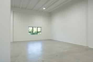 Immaculate 278 m2 Eden Terrace Showroom/Warehouse