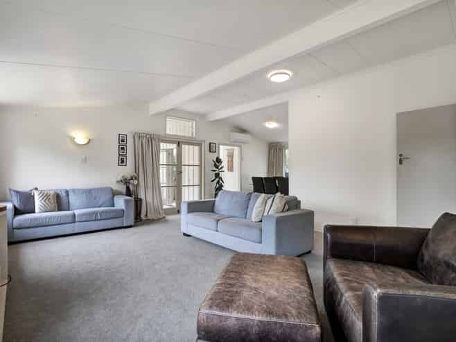 1D Glanville Road, Stratford