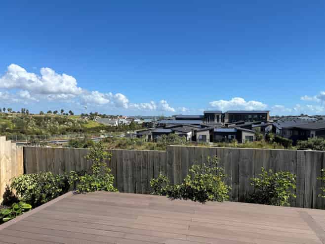 10 Kowaitau Avenue, Beachlands