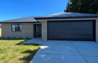 30 Kingfisher Avenue, Amberley