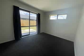 30 Kingfisher Avenue, Amberley