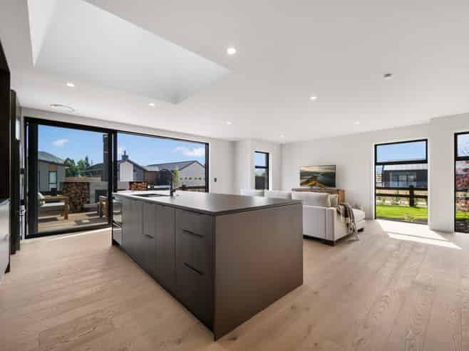 14 Mason Street, Wanaka