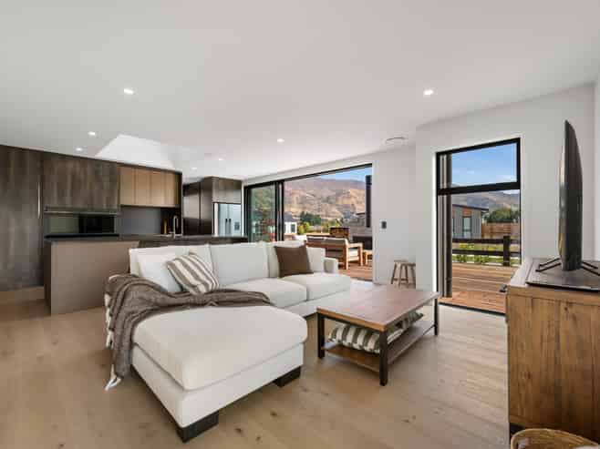 14 Mason Street, Wanaka