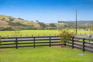 129 Awaroa Road, Helensville