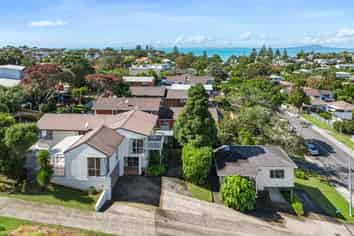 23 Glamorgan Drive, Torbay