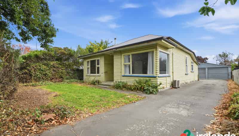 21 Defoe Place, Waltham