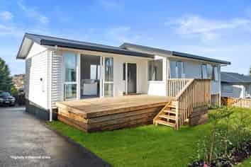 18 Regent Street, Tauranga Central