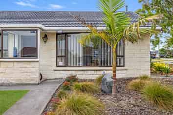 2 Hampton Place, Springvale