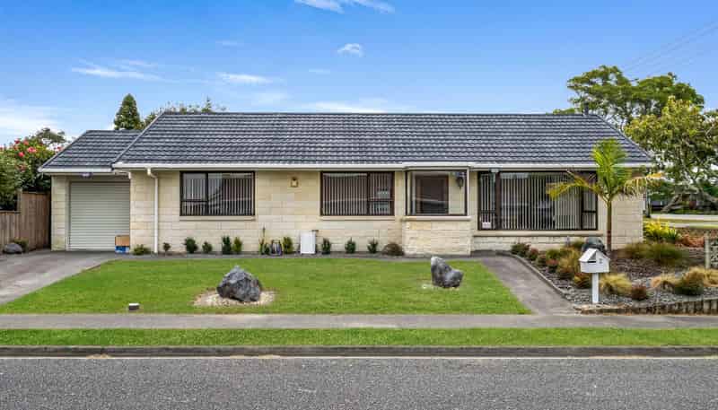 2 Hampton Place, Springvale