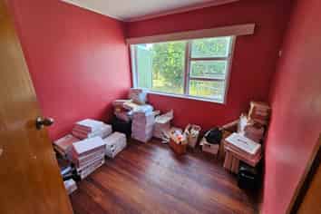 1217 Willowpark Road North, Mayfair