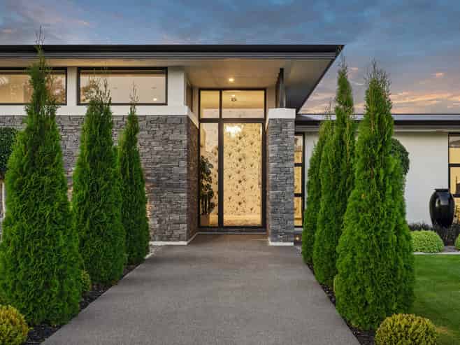 4 Carnaveron Drive, Lincoln