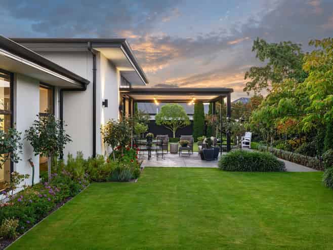 4 Carnaveron Drive, Lincoln