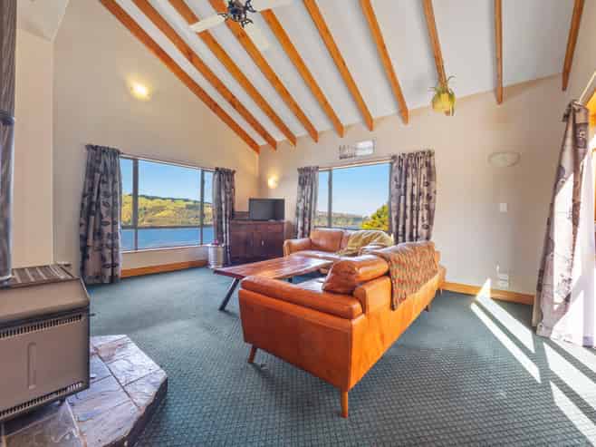 67 Manapouri St, Ravensbourne