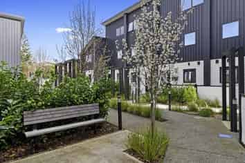 8/10 Avery Grove, Boulcott