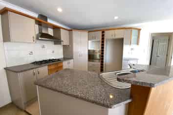 5 Adrigole Place, East Tamaki