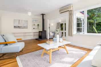 1 Raebern Lane, RAUMATI BEACH