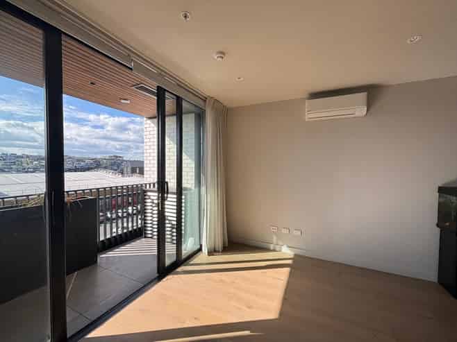 202/21 Pennant St, Long Bay