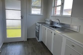 ***FIRST WEEK RENT FREE*** - Aanzicht 3