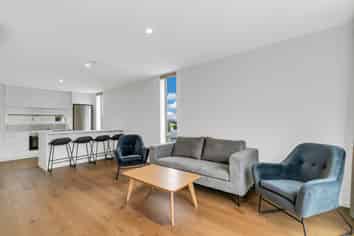 41 Helen Jenepher Lane, Mount Wellington