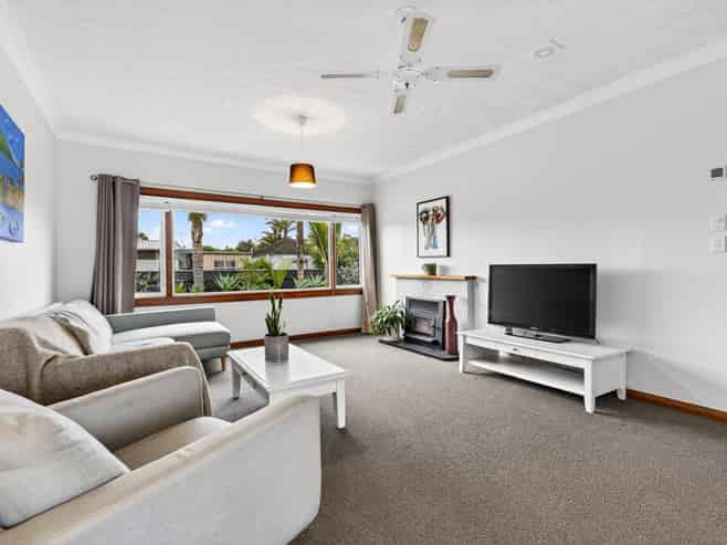 8 Anzac Avenue, Onekawa