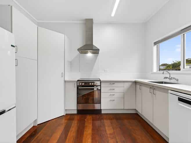 8 Anzac Avenue, Onekawa