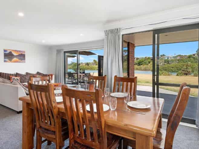 6 Pukeko Street, Ruakaka