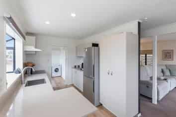 64 Effingham Street, North New Brighton