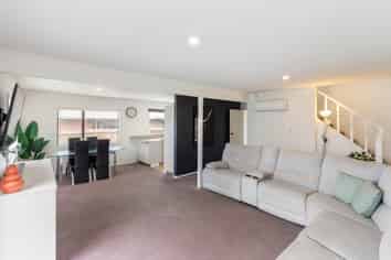 64 Effingham Street, North New Brighton