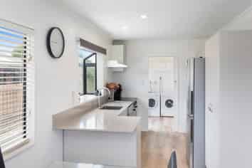 64 Effingham Street, North New Brighton