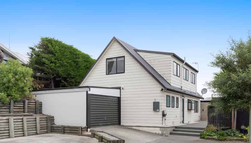 64 Effingham Street, North New Brighton