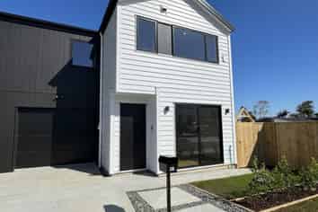 28 Kowaitau Avenue, Beachlands