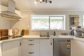 217 Whatawhata Road, Dinsdale