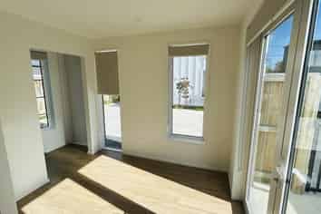 3-150 Hills Road, Edgeware