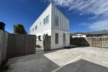 3-150 Hills Road, Edgeware