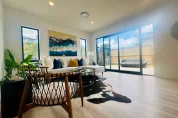 82 Arran Drive, Orewa